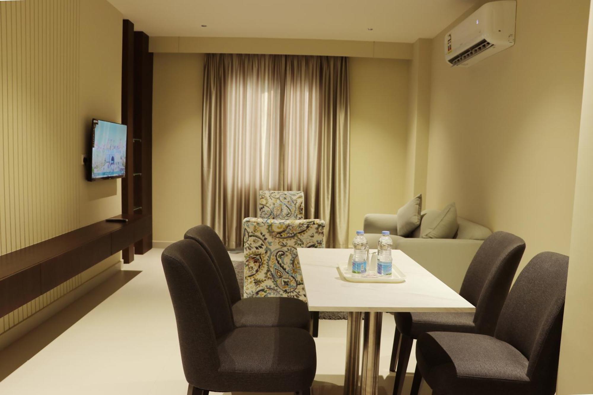 Jarzez Hotel Apartments Al Hail Seeb Ngoại thất bức ảnh