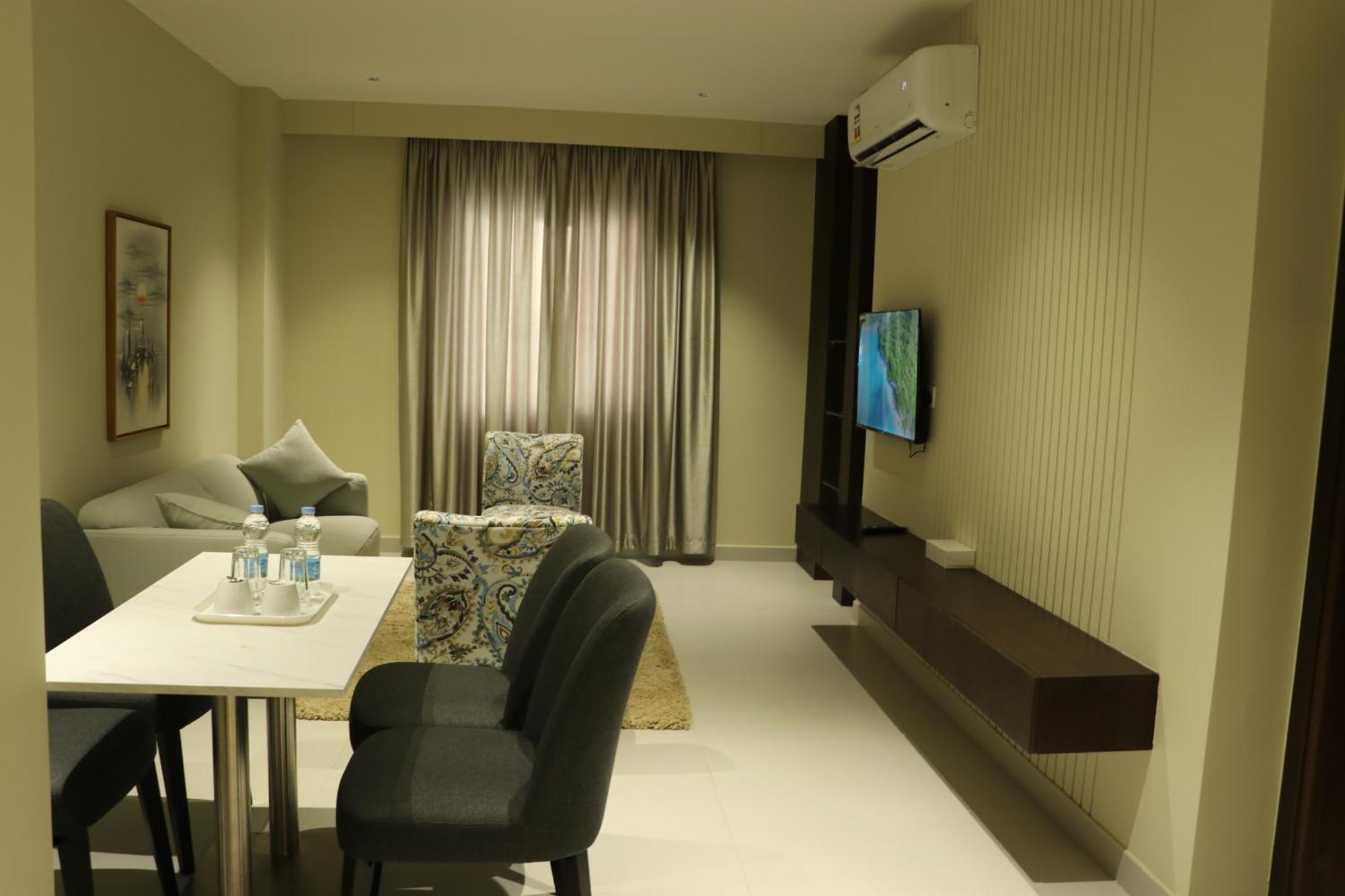 Jarzez Hotel Apartments Al Hail Seeb Ngoại thất bức ảnh