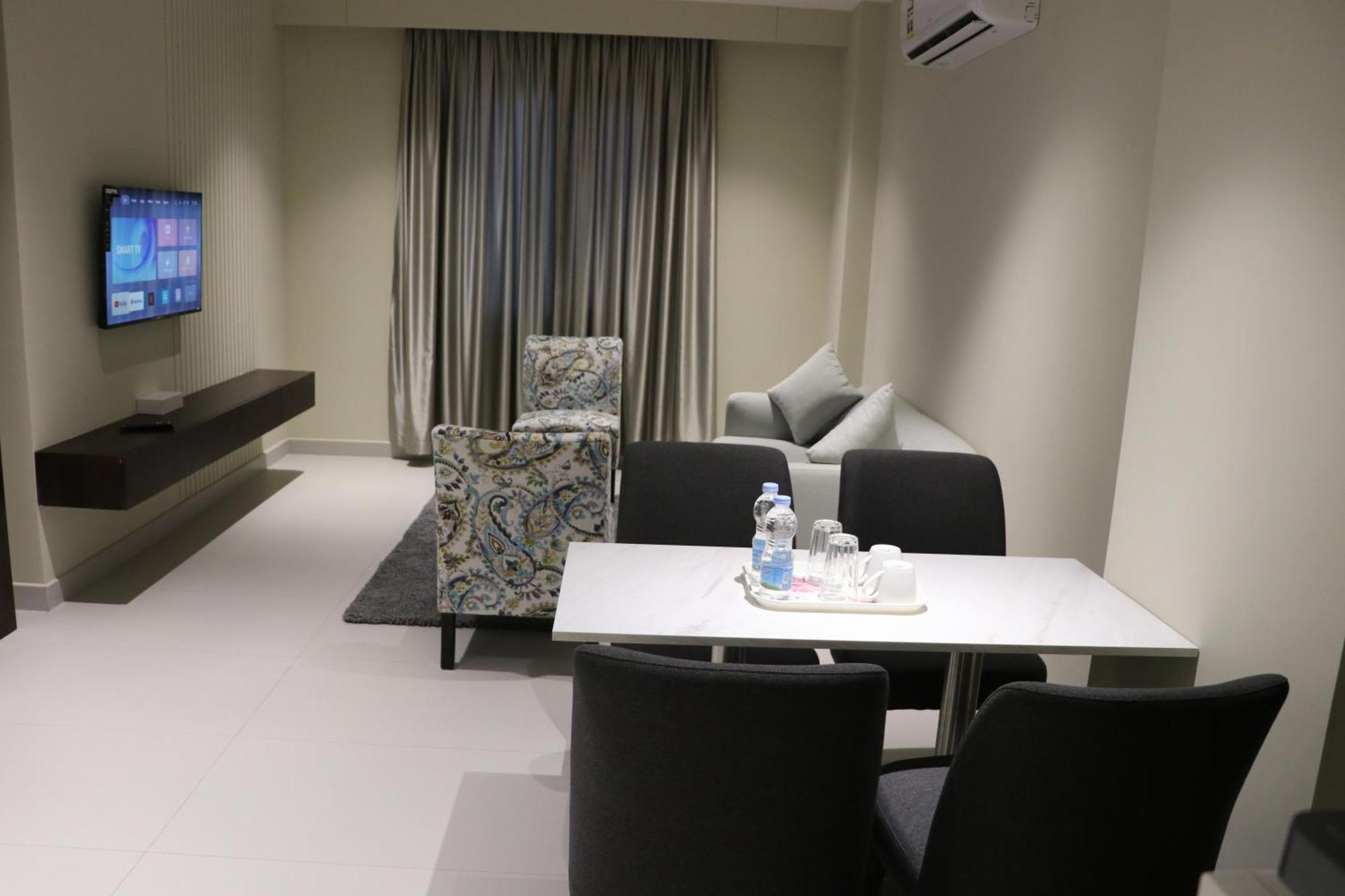 Jarzez Hotel Apartments Al Hail Seeb Ngoại thất bức ảnh
